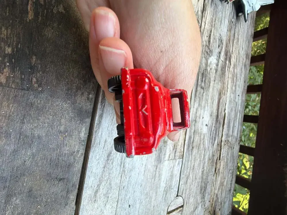 1998 Maisto Tonka 1956 Ford F-100 Die-Cast Pickup Truck Red